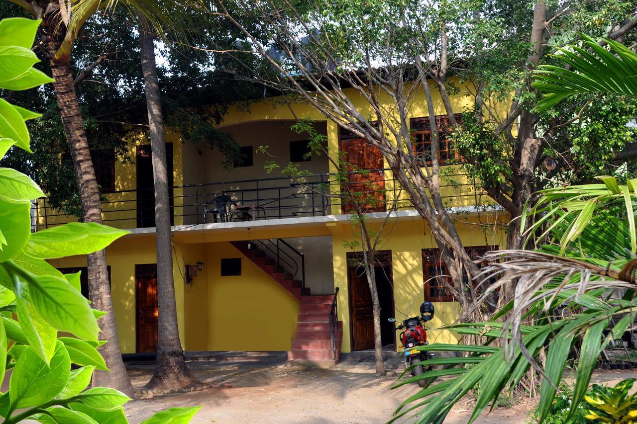Hotel Pearl Gate Chilaw Buitenkant foto