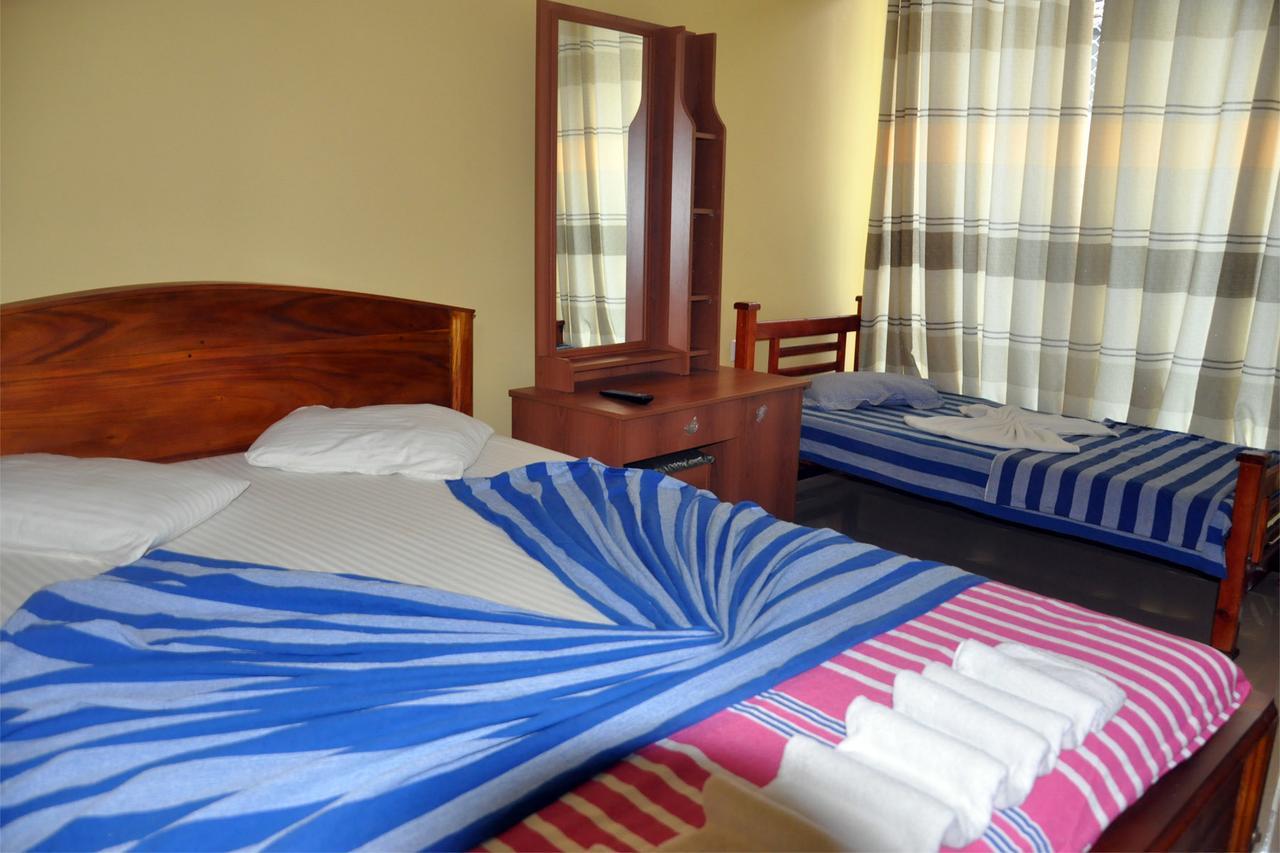 Hotel Pearl Gate Chilaw Buitenkant foto