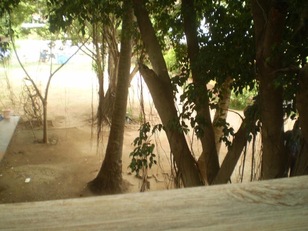 Hotel Pearl Gate Chilaw Buitenkant foto